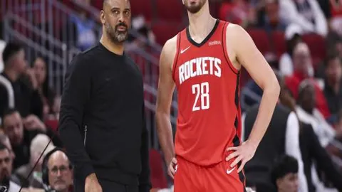 维拉1-1战平，巴克利进球VAR确认有效